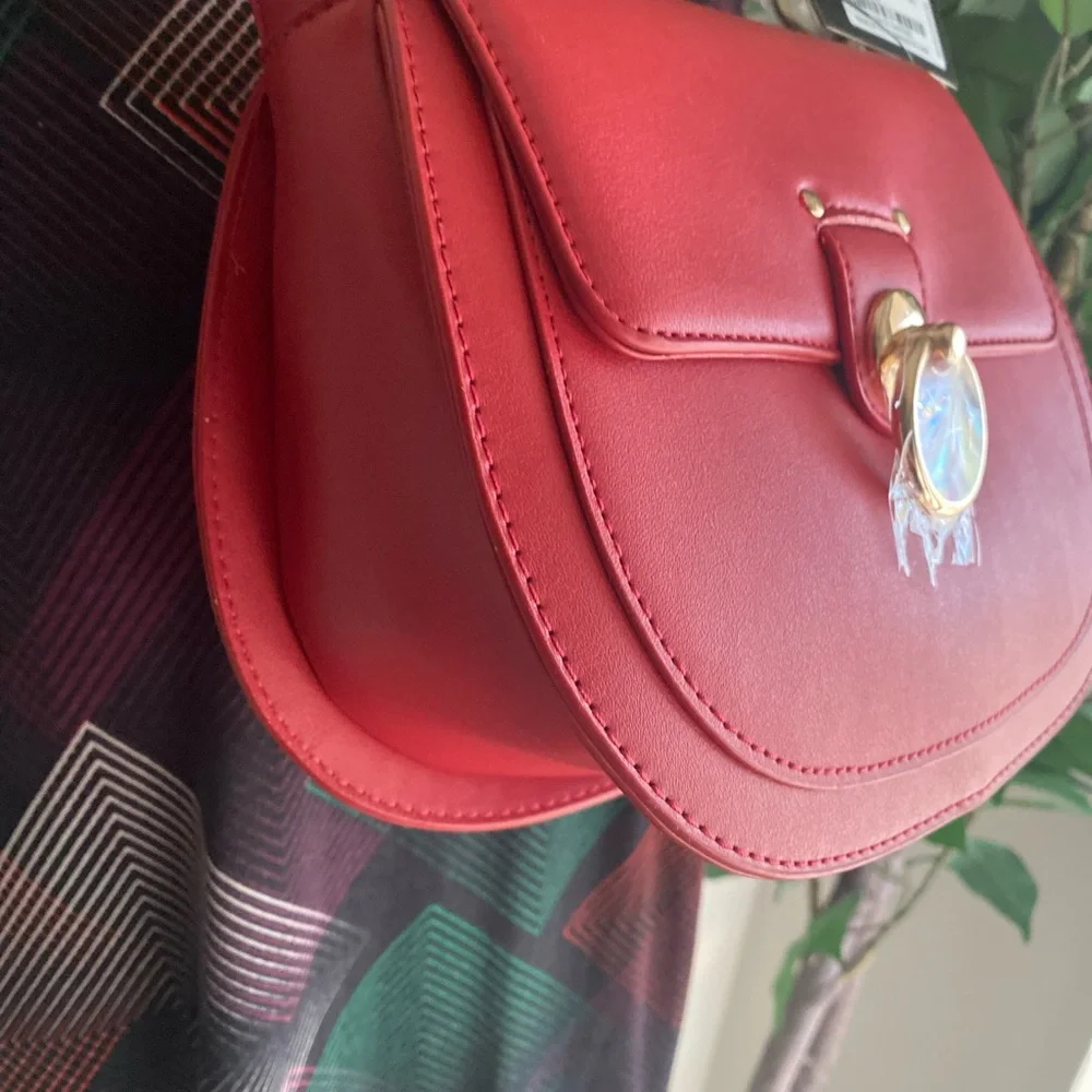 NWT badgley mishka turn key red shoulder bag - Picture 4 of 8